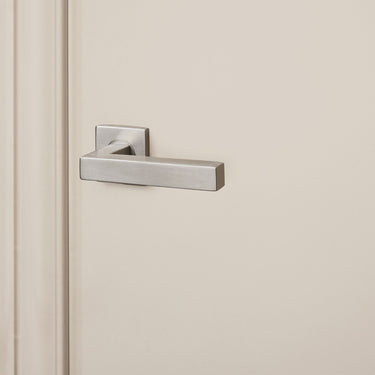 Viterbo deurklink RVS met vierkant rozet